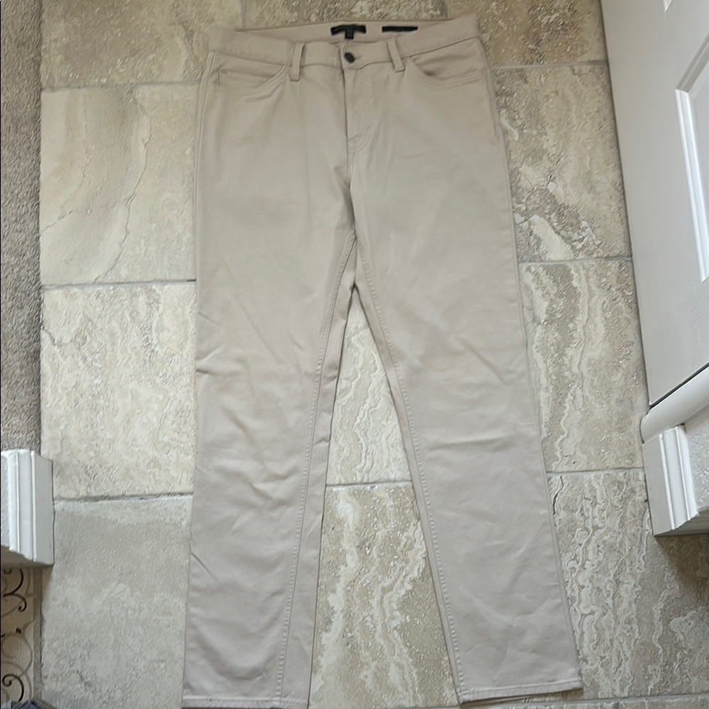 Banana Republic Men's Traveler Slim Fit 33x32